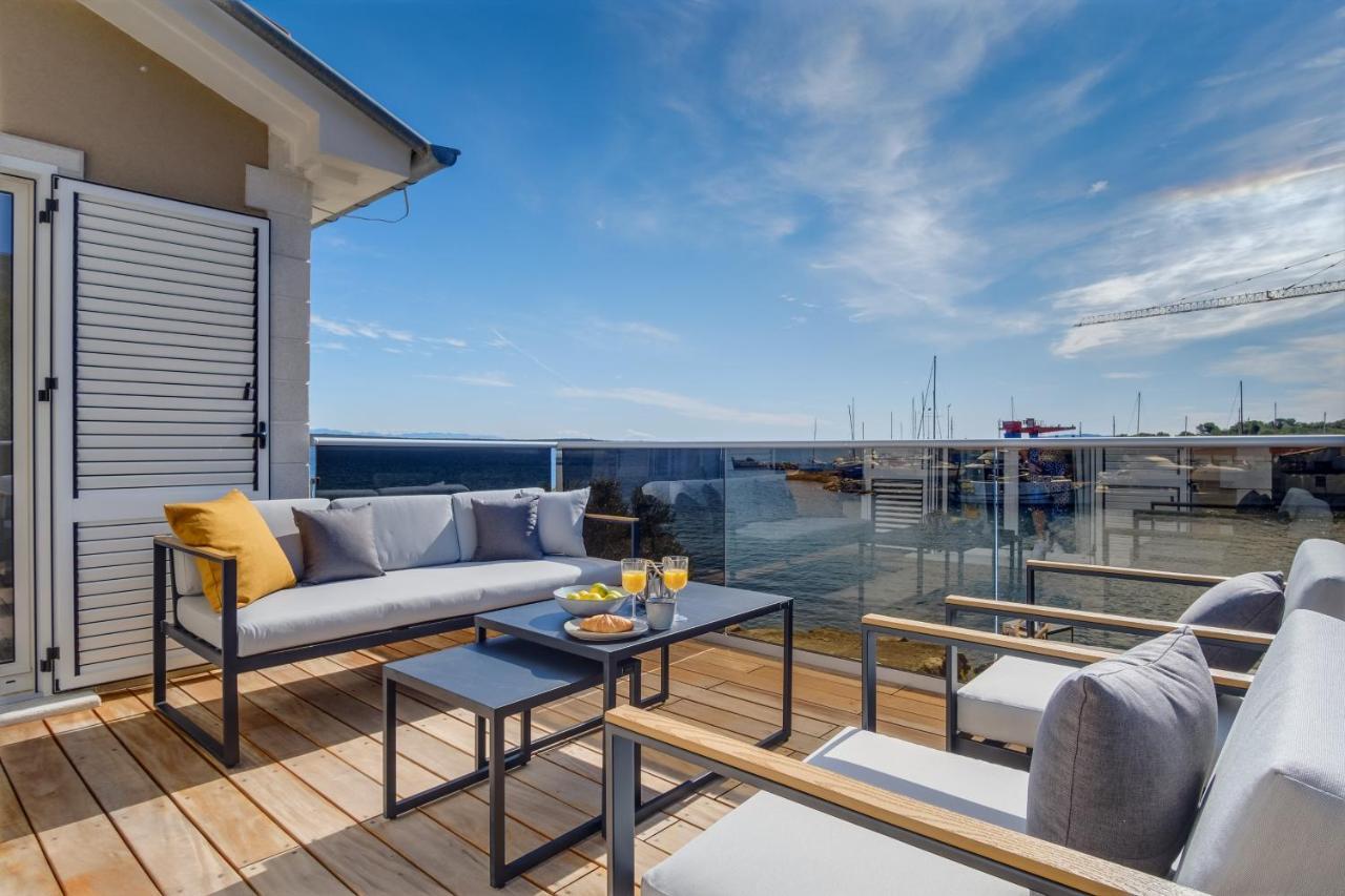 Lucica 360 Sea View Suite Nerezine Dış mekan fotoğraf