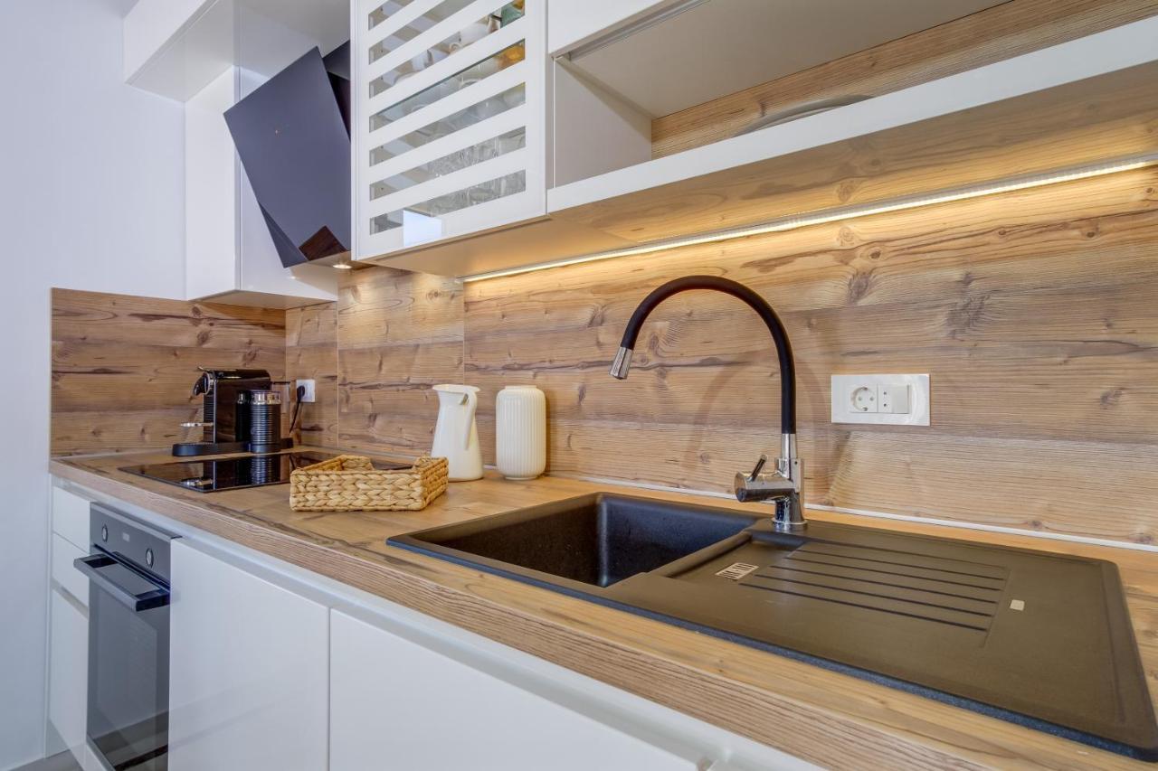 Lucica 360 Sea View Suite Nerezine Dış mekan fotoğraf