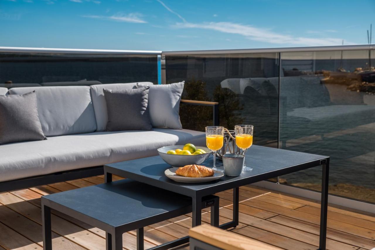 Lucica 360 Sea View Suite Nerezine Dış mekan fotoğraf
